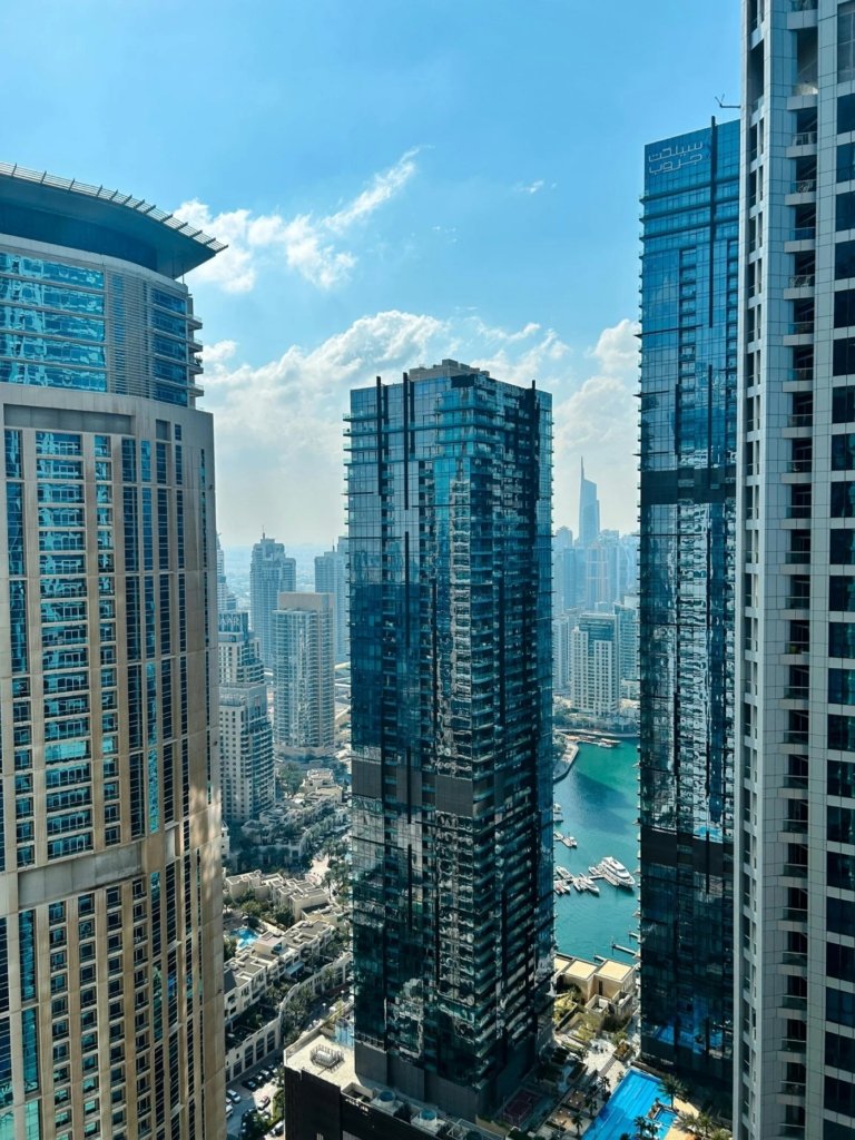 Dubai Investment Hub